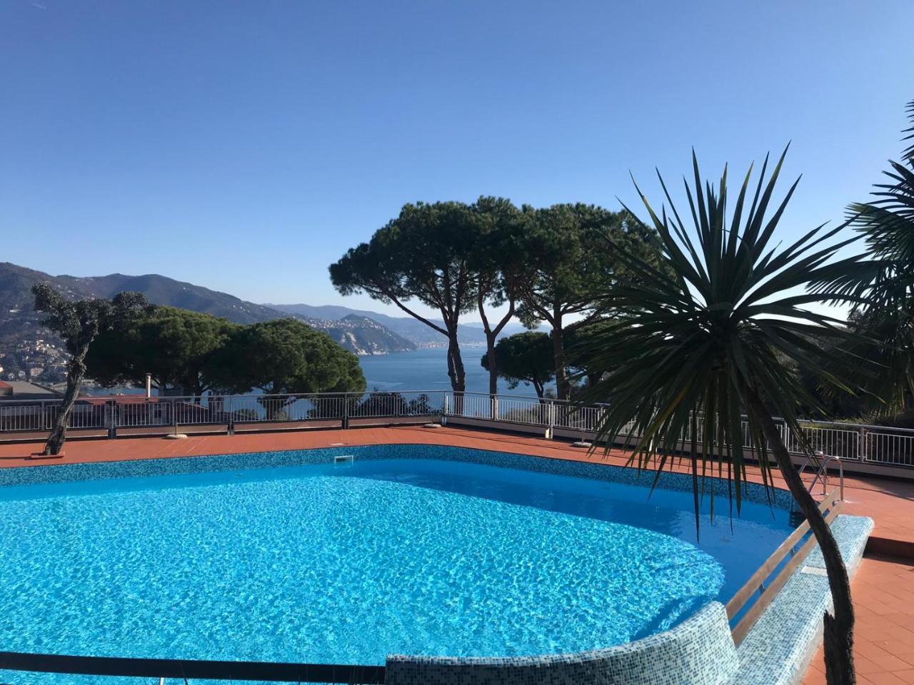 Residence "Delfino" Con Piscina E Campo Da Tennis Rapallo Exterior photo